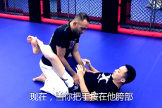 视频-BreakDown ▏昆仑决柔术教练教你如何地面过盖