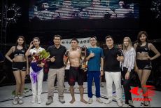 中国MMA“活化石”！37岁姚红刚战胜居马别克，结束十年恩怨