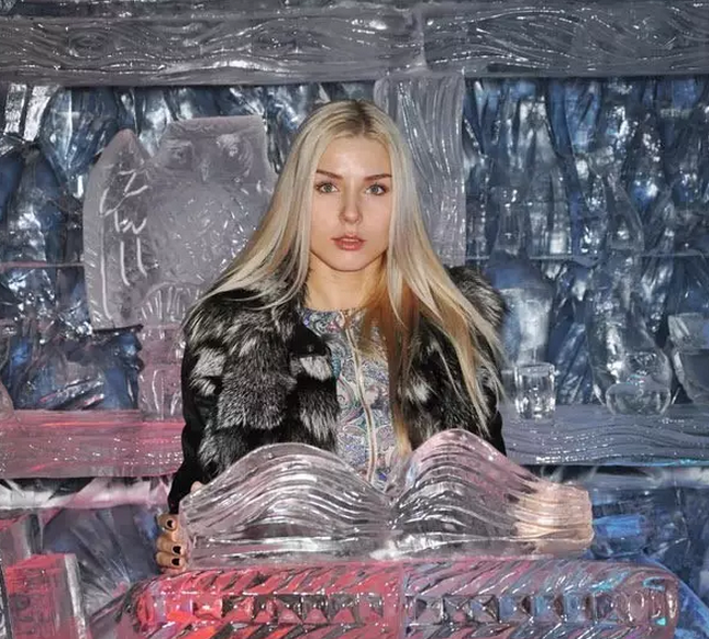 昆仑决俄罗斯拳手伊卡翠娜·范达耶娃